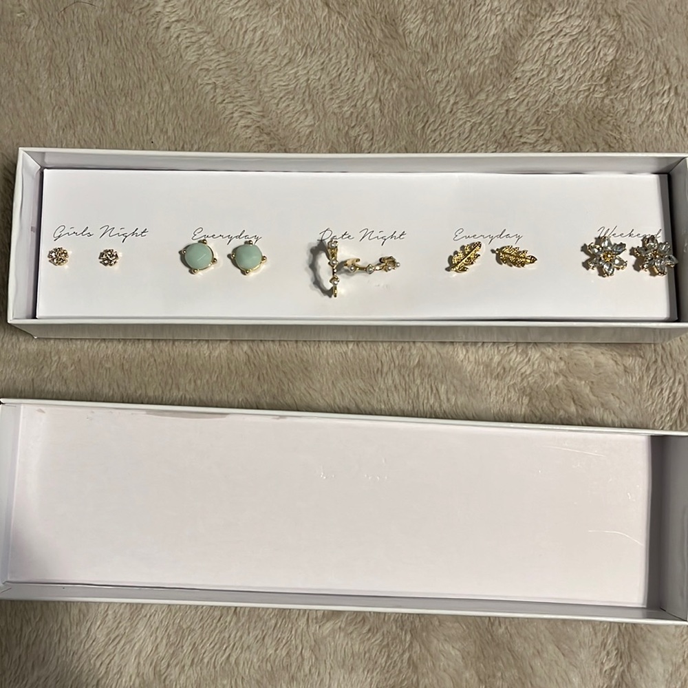 Dream•Y earrings
